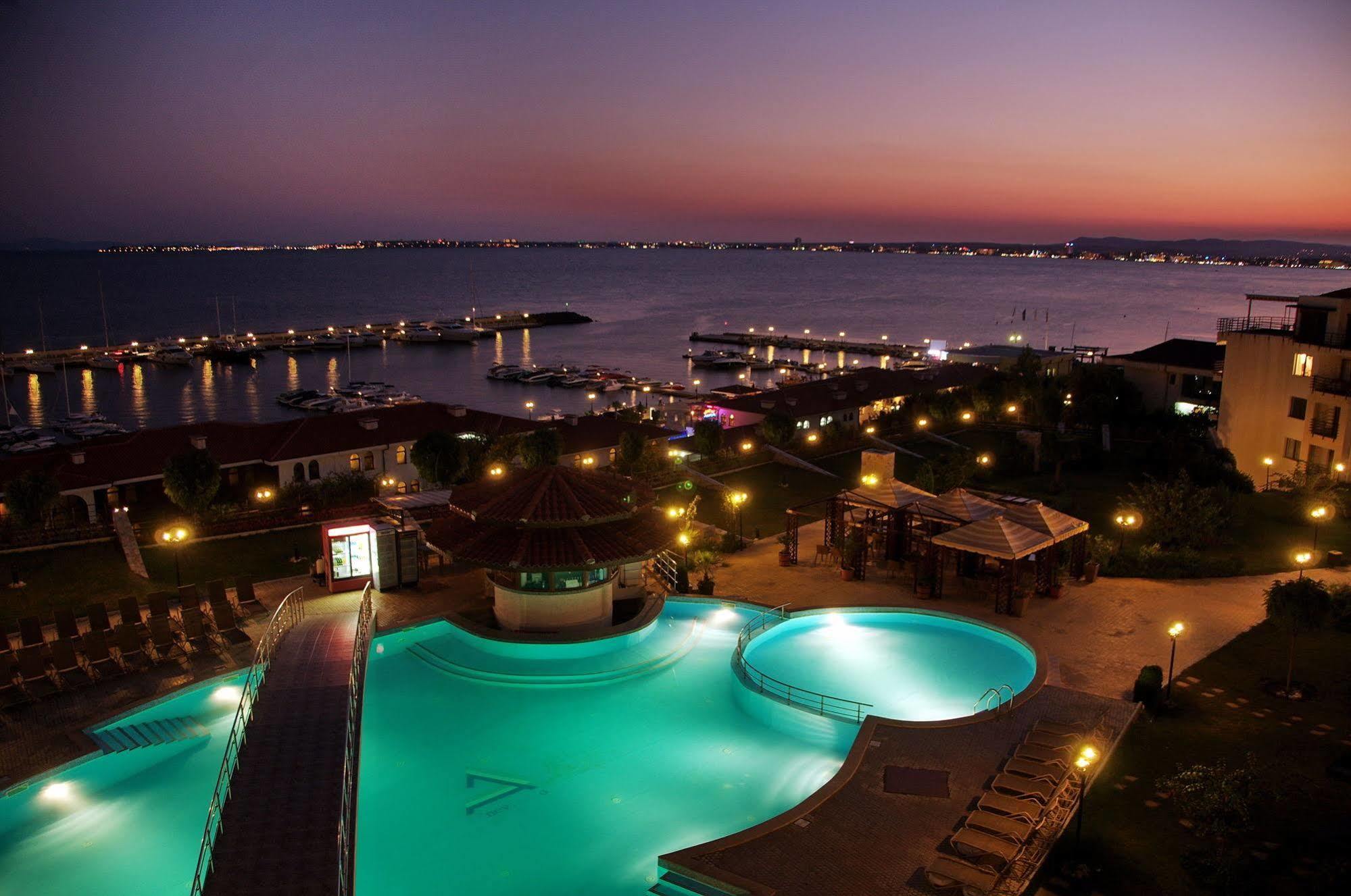 Diamond Apartments Sveti Vlas Ngoại thất bức ảnh